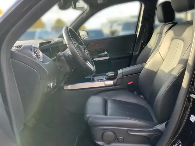 Mercedes-Benz EQB 250