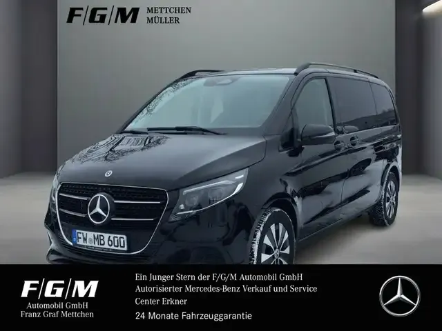 Mercedes-Benz V 220