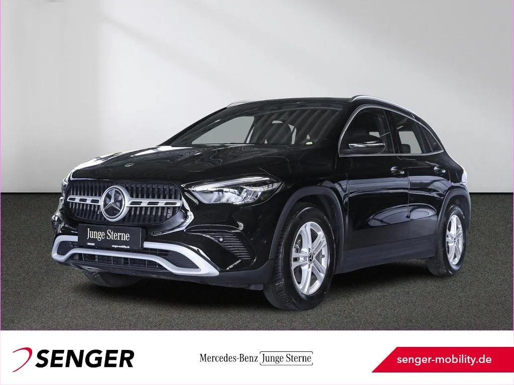 Mercedes-Benz GLA 200