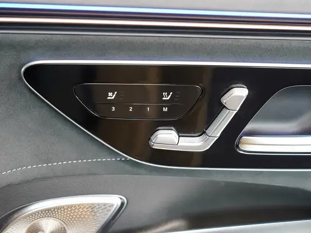 Mercedes-Benz EQE 300