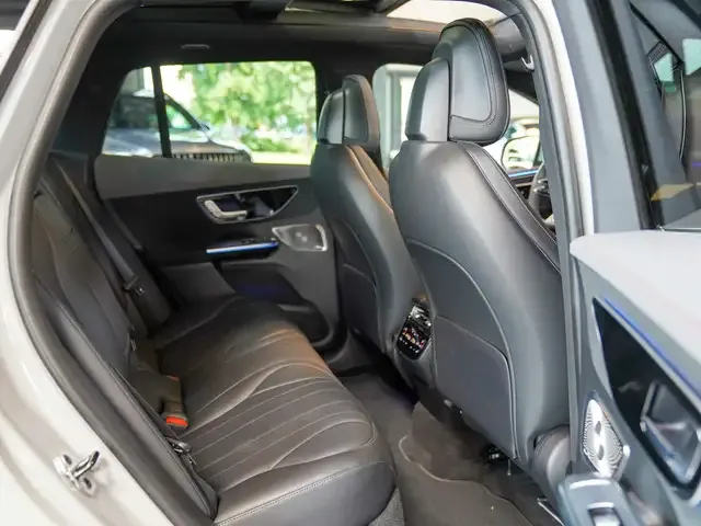 Mercedes-Benz EQE 300