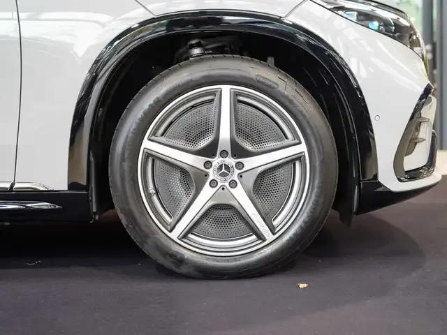 Mercedes-Benz EQS SUV