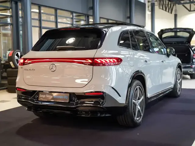 Mercedes-Benz EQS SUV