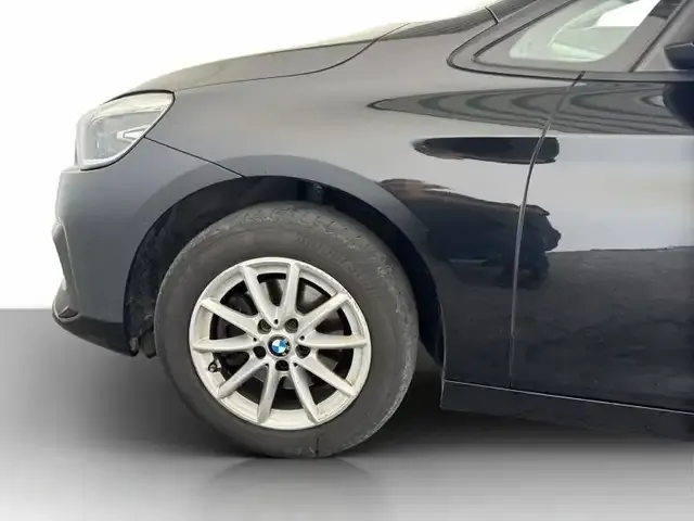 BMW 216
