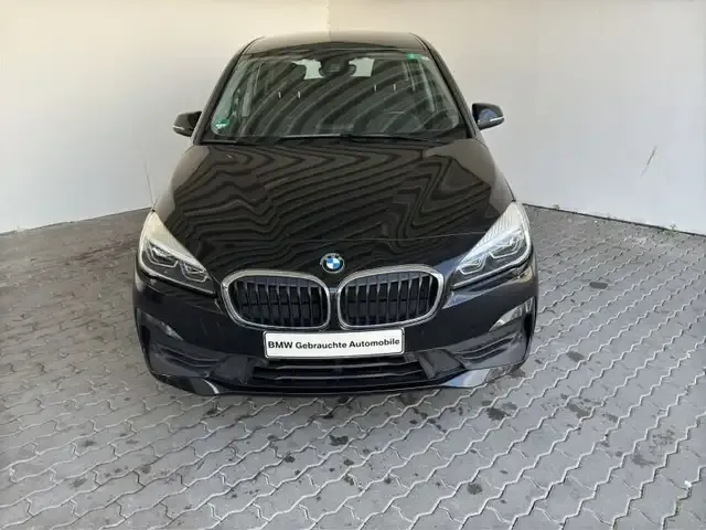 BMW 216