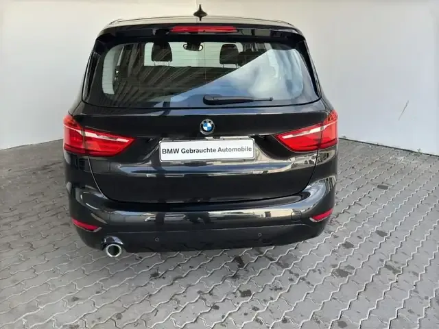 BMW 216