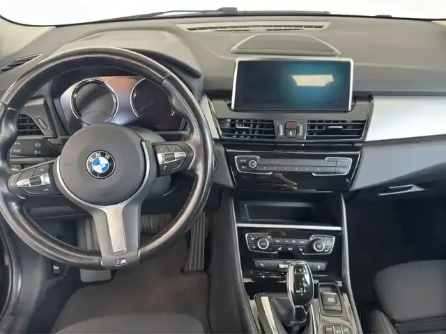 BMW 216