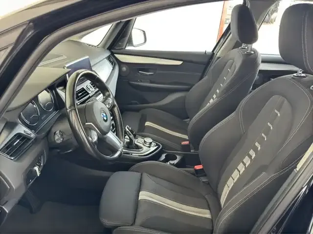 BMW 216