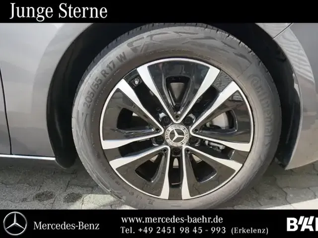 Mercedes-Benz B 200