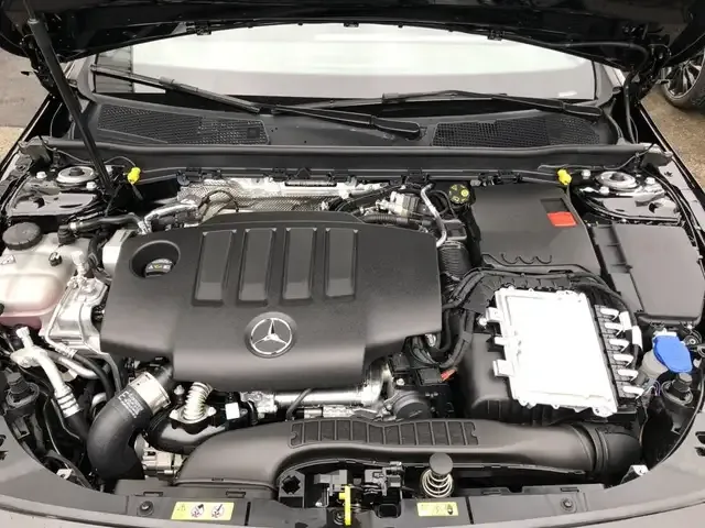 Mercedes-Benz CLA 200