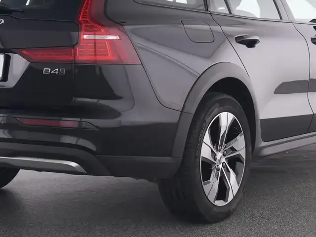 Volvo V60 Cross Country