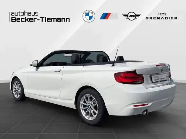 BMW 218