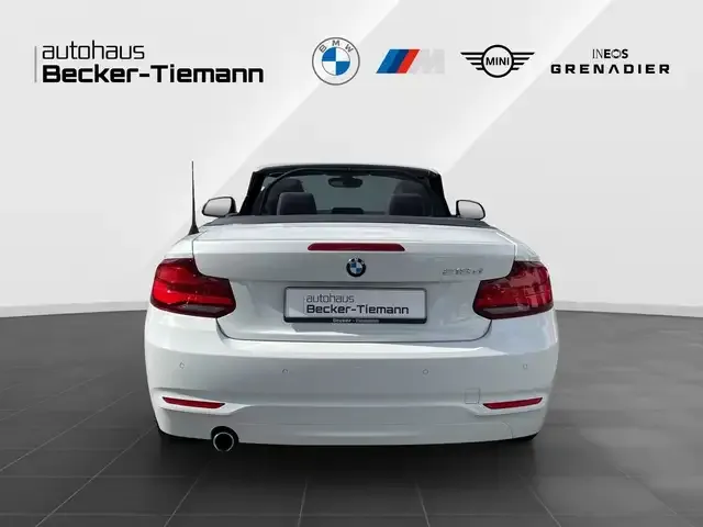 BMW 218