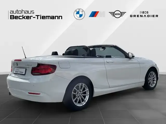 BMW 218