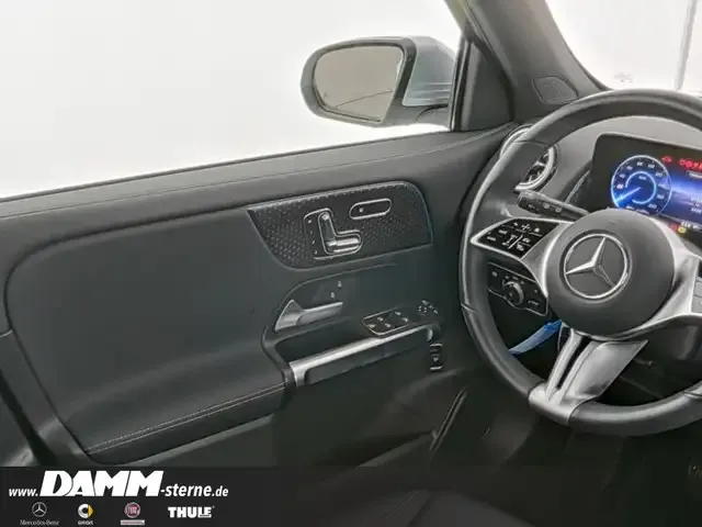 Mercedes-Benz EQB 350