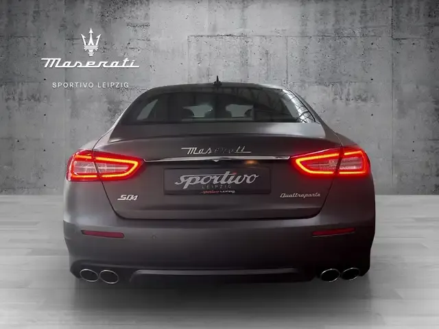 Maserati Quattroporte