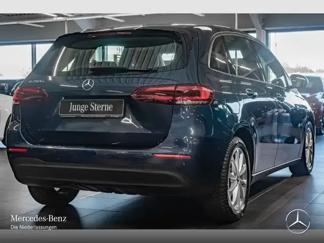 Mercedes-Benz B 250
