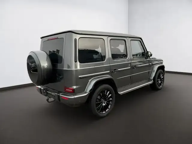Mercedes-Benz G 400