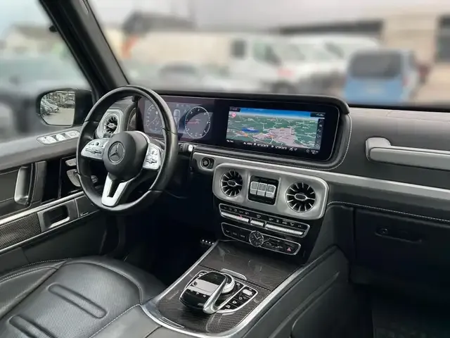 Mercedes-Benz G 400