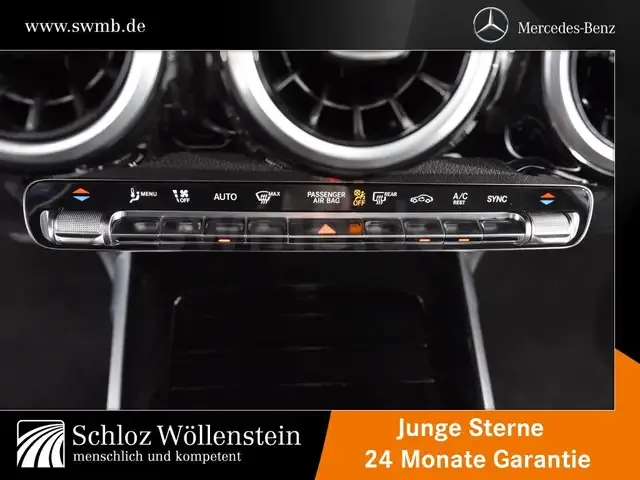 Mercedes-Benz GLB 220
