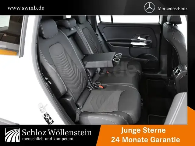 Mercedes-Benz GLB 220