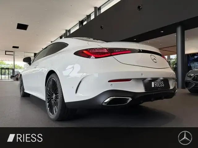 Mercedes-Benz CLE 200