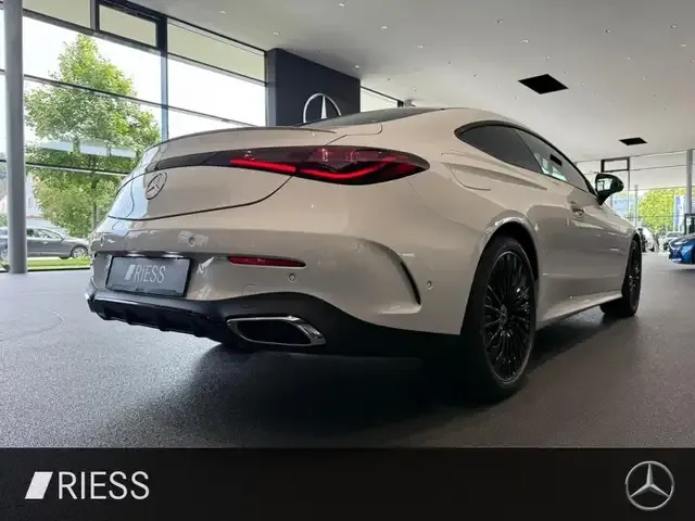 Mercedes-Benz CLE 200