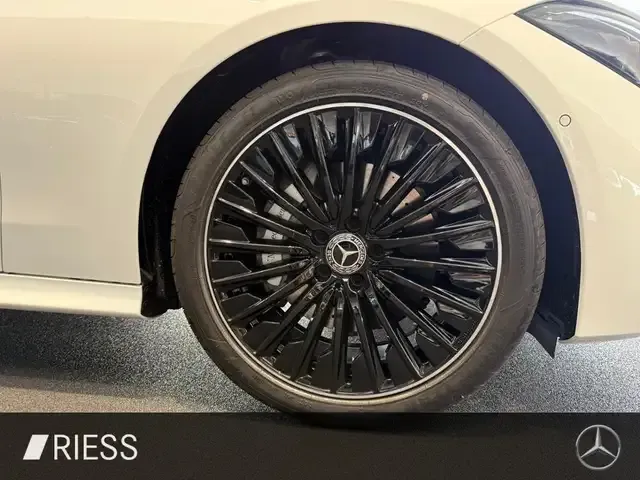 Mercedes-Benz CLE 200