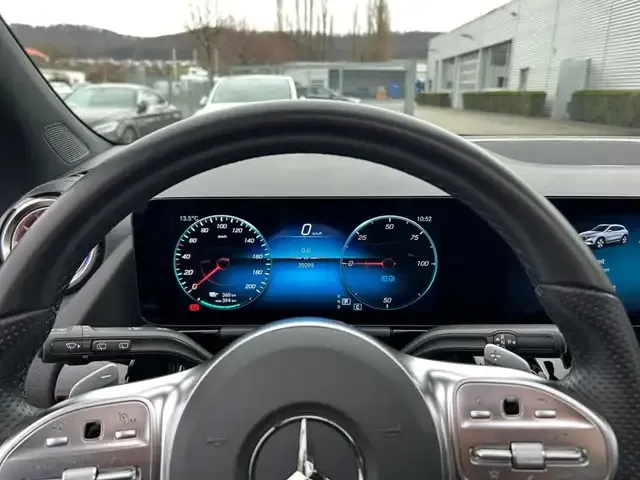 Mercedes-Benz EQA 250