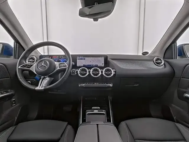 Mercedes-Benz EQA 300