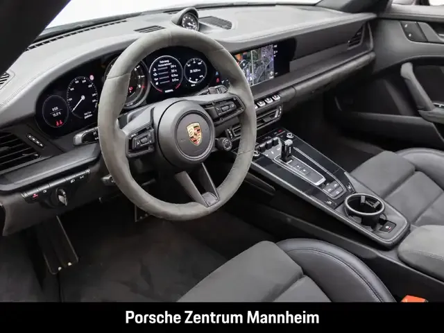Porsche 992
