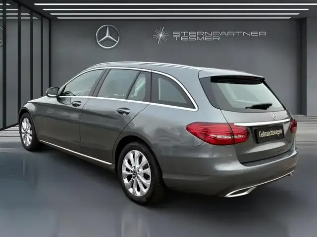 Mercedes-Benz C 220