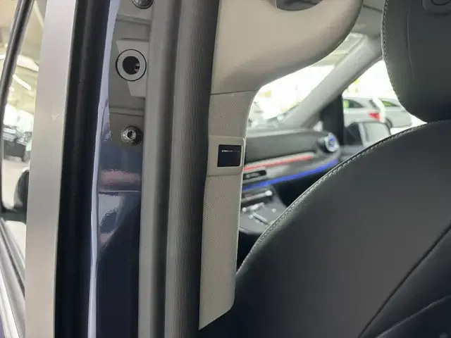 Mercedes-Benz V 220