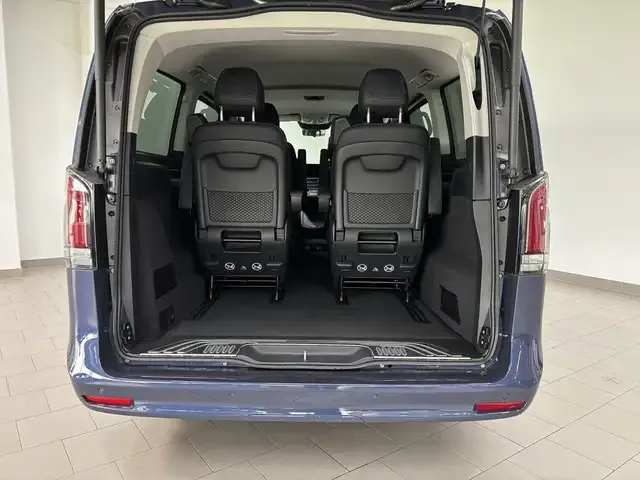 Mercedes-Benz V 220