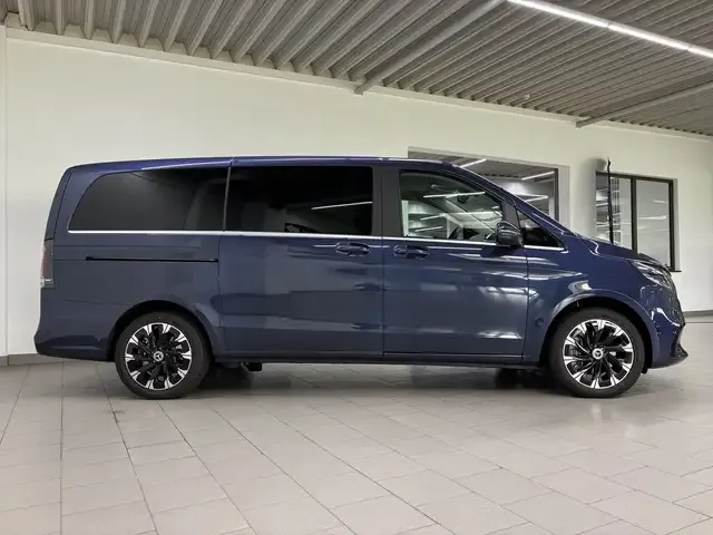 Mercedes-Benz V 220