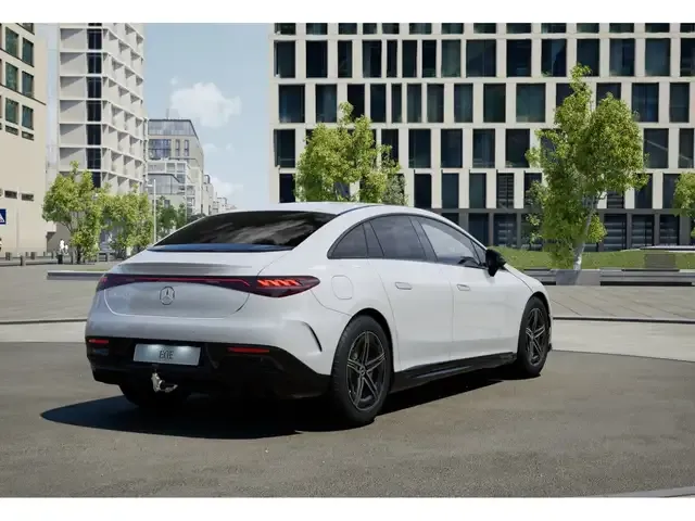 Mercedes-Benz EQE 300