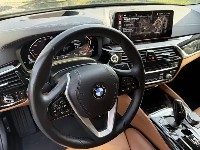 BMW 530