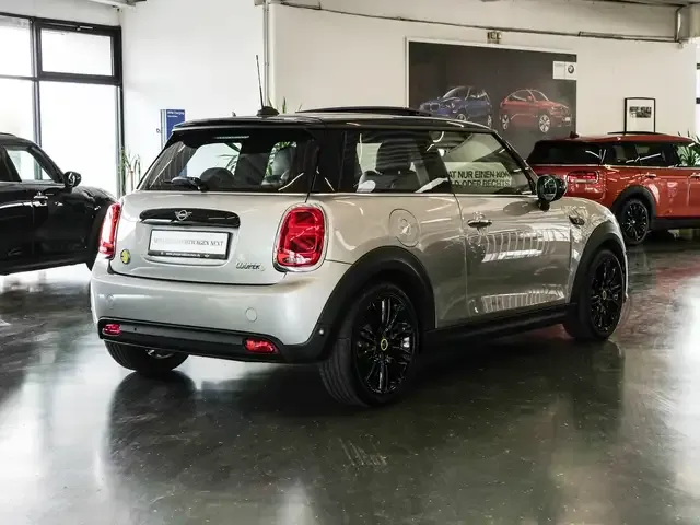MINI Cooper SE