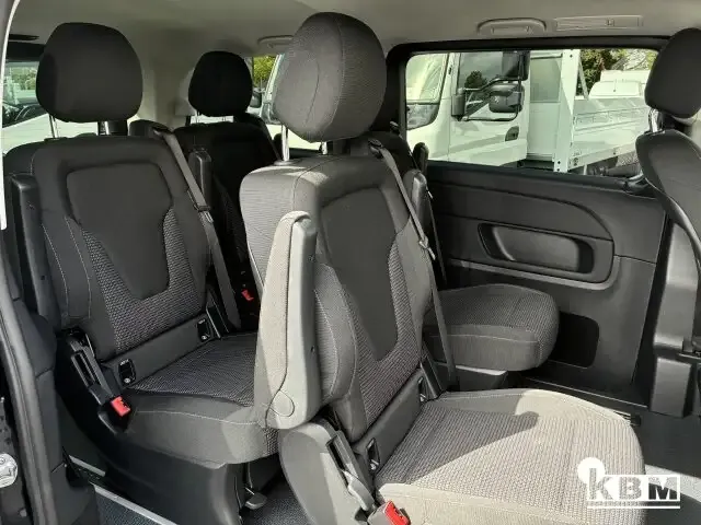Mercedes-Benz V 250