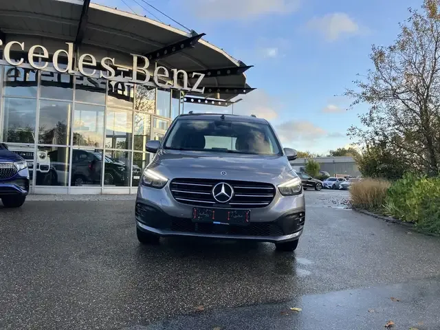Mercedes-Benz Sonstiges