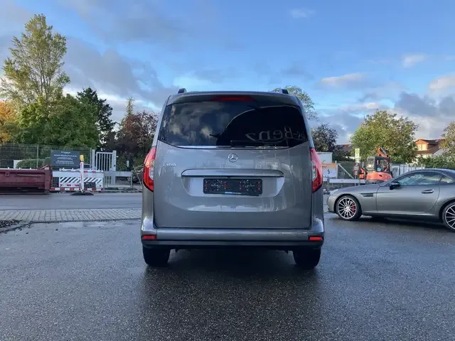 Mercedes-Benz Sonstiges