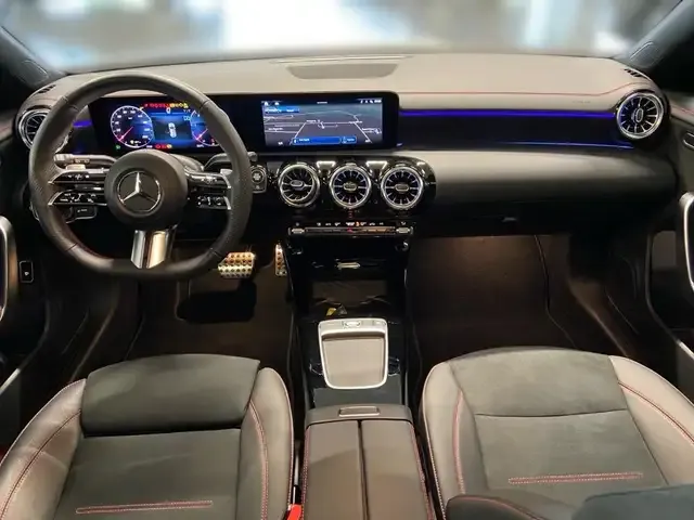 Mercedes-Benz CLA 220