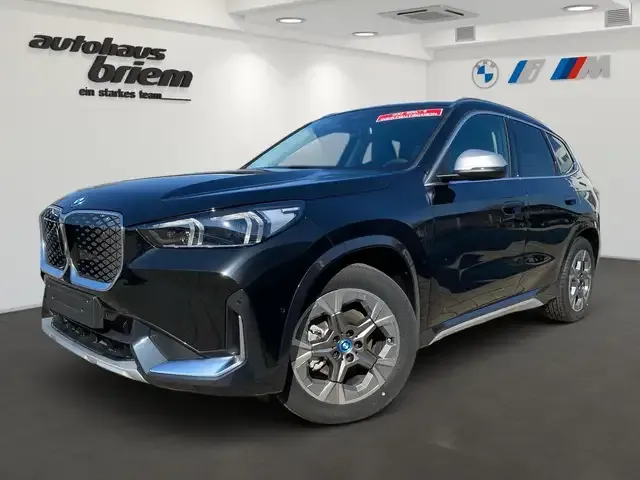 BMW iX1