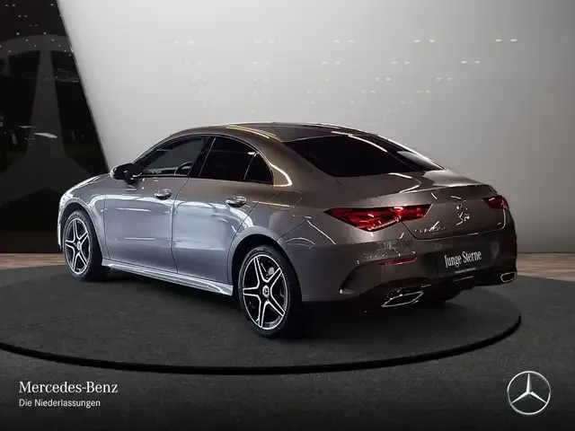 Mercedes-Benz CLA 250