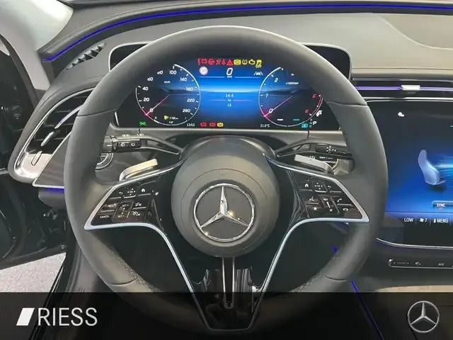 Mercedes-Benz E 200