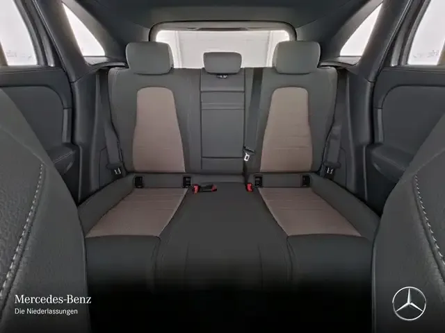 Mercedes-Benz EQA 300