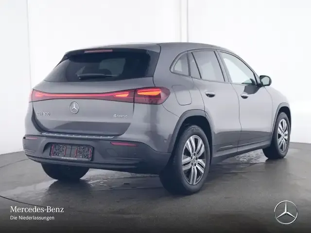 Mercedes-Benz EQA 300
