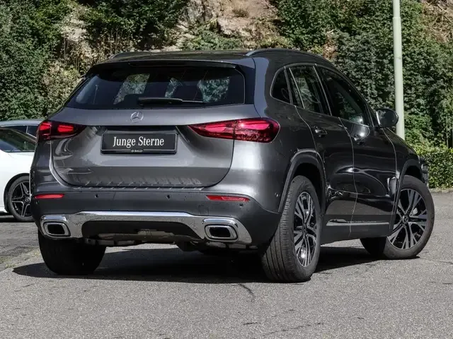 Mercedes-Benz GLA 180