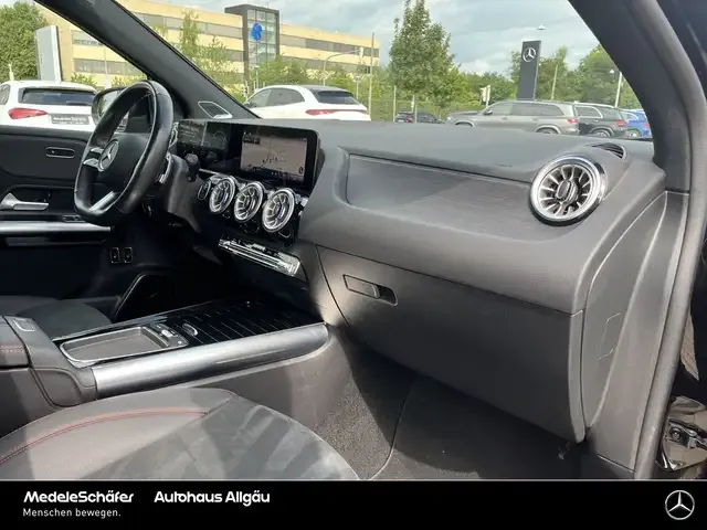 Mercedes-Benz B 250