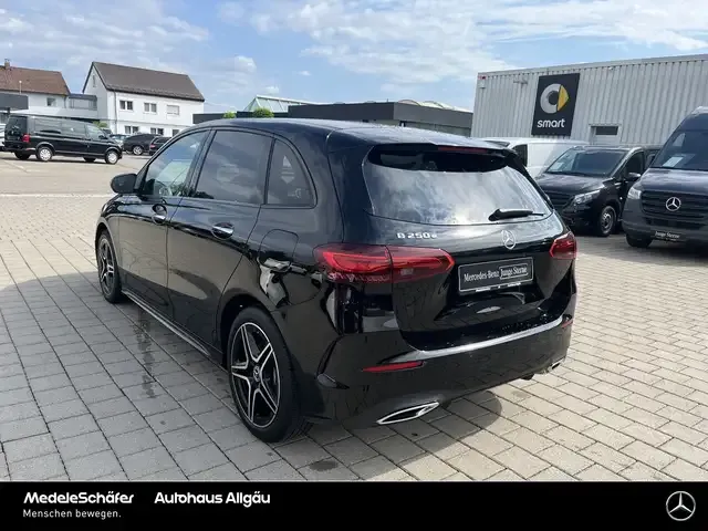 Mercedes-Benz B 250